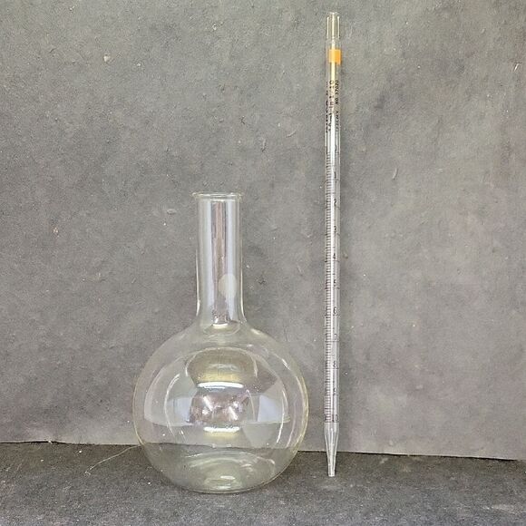 Clear Glass Flask and Pipette Set - Picture 1 of 10